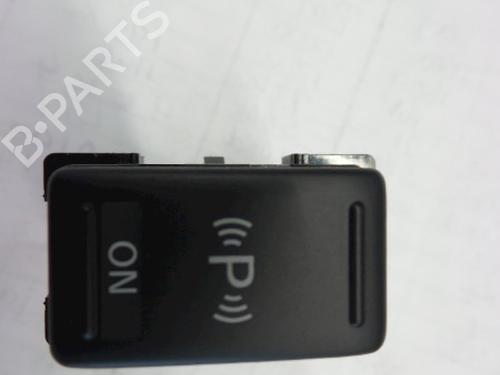 Used Switch NISSAN MICRA IV (K13K, K13KK) 1.2 DIG-S (98 hp) 22482722
