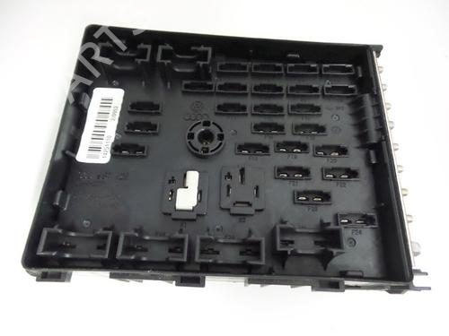 Used Fuse box VW PASSAT B6 Variant (3C5) 1.6 TDI (105 hp) 22471295