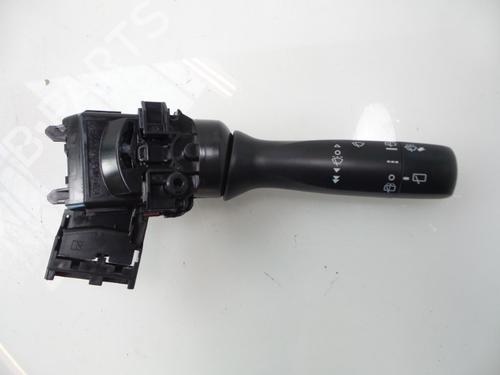 Rattstammestilk TOYOTA YARIS (_P13_) 1.3 (NSP130_, NSP130) (99 hp) 22475181