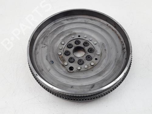 Used Flywheel MERCEDES-BENZ CLA Shooting Brake (X117) CLA 250 4-matic (117.951) (218 hp) 27392695