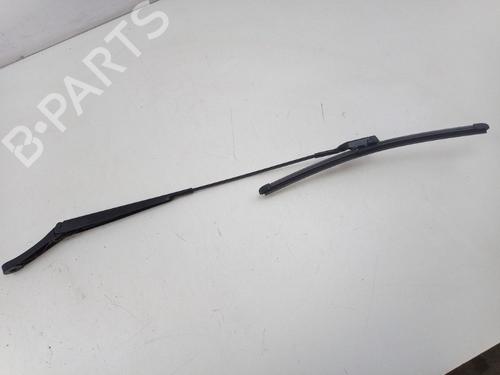 Used Front windshield wiper arm VW POLO V (6R1, 6C1) 1.0 TSI (95 hp) 28440298
