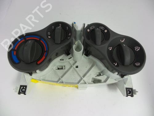 Used Climate control FIAT PANDA (169_) 1.2 (169.AXB11, 169.AXB1A) (60 hp) 22454538