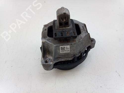 Used Engine mount BMW 5 (G30, F90) 540 i (340 hp) 29438376