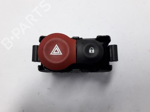 Używane Przełącznik świateł awaryjnych RENAULT MODUS / GRAND MODUS (F/JP0_) 1.6 (JP03, JP0B, JP0U, JP0Y, JP1G) (112 hp) 22500761