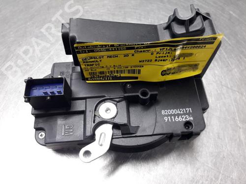 Used Front right lock RENAULT TRAFIC II Bus (JL) 1.9 dCI 80 (JL0B) (82 hp) 22450673