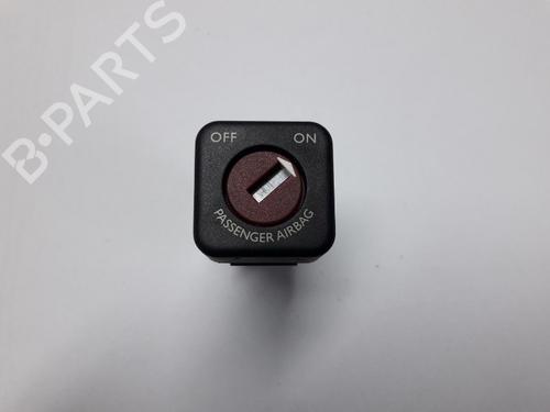 Used Switch PEUGEOT 508 SW I (8E_) 2.0 HDi (140 hp) 22501564