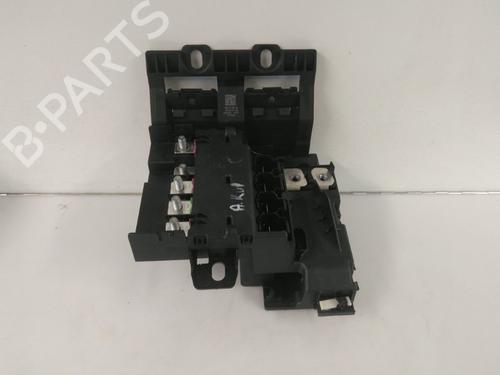 Used Fuse box BMW 5 (G30, F90) 530 e Plug-in-Hybrid (252 hp) 28080611