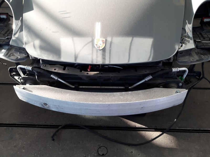 Front bumper reinforcement – Porsche 911 Convertible (997) 3.8 Carrera S (2005-2008)