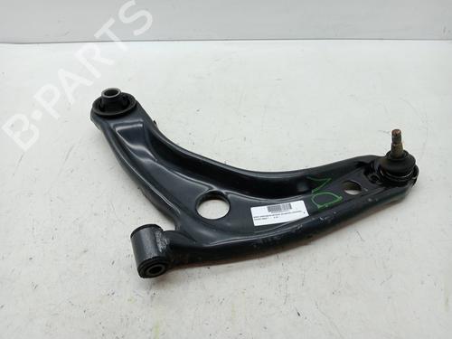 Used Left front suspension arm TOYOTA YARIS (_P13_) 1.5 Hybrid (NHP130_, NHP130) (101 hp) 25457069