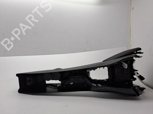 Armrest / Center console PEUGEOT 2008 II (UD_, US_, UY_, UJ_, UR_, UC_) 1.2 PureTech 100 (USHNK) | BP23376769I20 