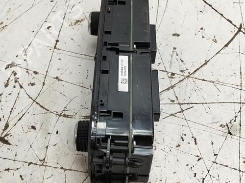 Climate control SEAT ARONA (KJ7, KJP) 1.0 TSI | BP38420554I5 - Image 3