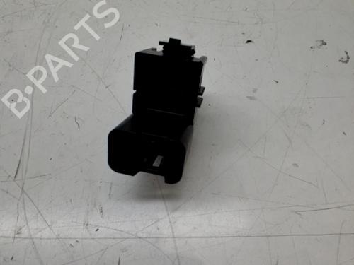Used Left rear window switch MITSUBISHI MIRAGE / SPACE STAR VI Hatchback (A0_A) 1.2 (A03A) (80 hp) 29556230