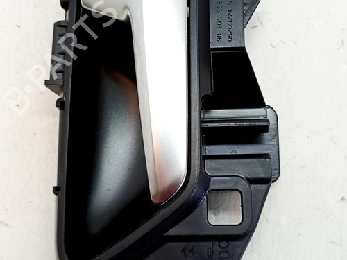 front-right-interior-door-handle-opel-corsa-f-p2jo-2019-32042156 main image