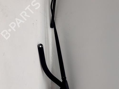 Used Front windshield wiper arm RENAULT SCÉNIC II (JM0/1_) 1.9 dCi (JM14) (131 hp) 32106222