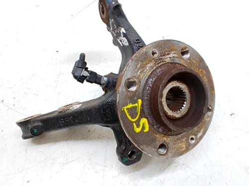 Used Left front steering knuckle OPEL CORSA F (P2JO) CORSA-e (68) (136 hp) 31153107
