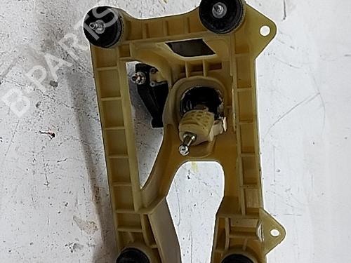 Used Gear lever VOLVO C30 (533) 2.0 D (136 hp) 29500185