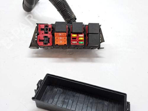 Used Fuse box TESLA MODEL S (5YJS) P85 (421 hp) 25999223