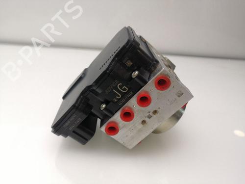 Used ABS pump TOYOTA HILUX VIII Pickup (_N1_) 2.4 D 4WD (GUN125_, GUN125R) (150 hp) 26315852