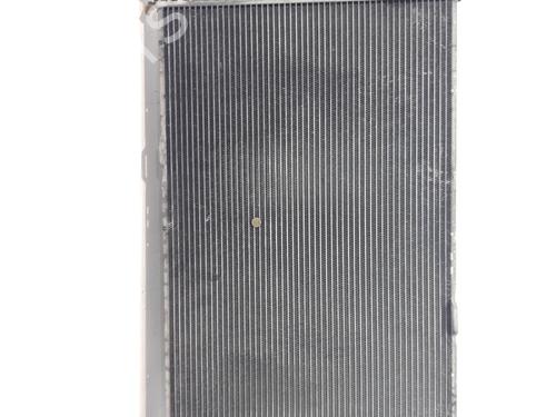 Køler Køler MERCEDES-BENZ C-CLASS (W203) C 220 CDI (203.006, 203.008) (143 hp) 33762627 33762627