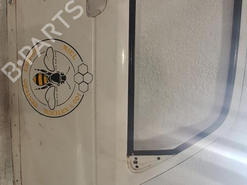 Used Right front door Right front door 38168128 38168128