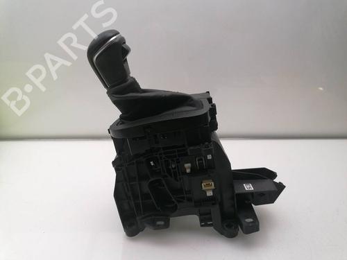 Used Gear lever TOYOTA YARIS (_P21_, _PA1_, _PH1_) 1.5 Hybrid (MXPH10, MXPH11) (116 hp) 23941569