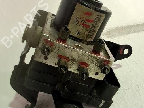 Módulo de ABS Módulo de ABS SUZUKI SWIFT III (MZ, EZ) 1.3 (RS413, ZC11S) (92 hp) 33767598 33767598