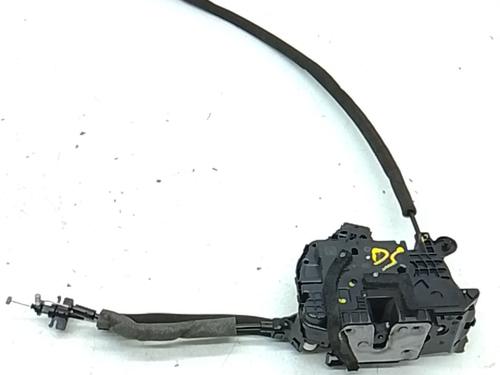 front-left-lock-smart-fortwo-coupe-453-2014-36788427 main image