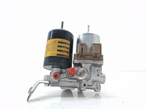 Used Brake master cylinder TOYOTA YARIS (_P13_) 1.5 Hybrid (NHP130_, NHP130) (101 hp) 28958557