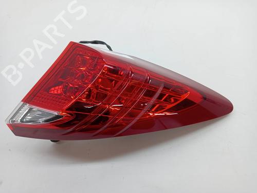 Used Right taillight HONDA CIVIC IX (FK) 1.6 i-DTEC (FK3) (120 hp) 23343217