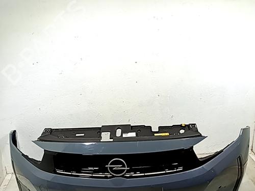 Used Front bumper OPEL CORSA F (P2JO) 1.2 MHEV (101 hp) 31369404