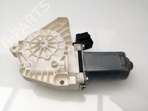 Used Left rear window motor MERCEDES-BENZ B-CLASS Sports Tourer (W245) B 180 CDI (245.207) (109 hp) 23383655