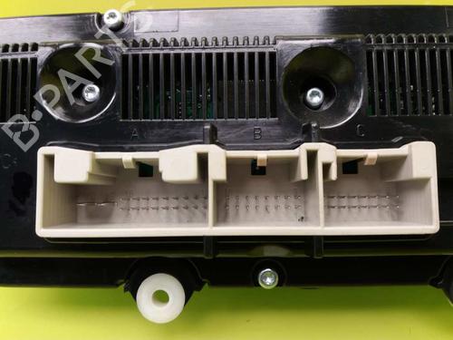 Used Climate control VW PASSAT B6 (3C2) 2.0 TDI 16V (140 hp) 25255138