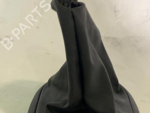 Used Shift knob Shift knob FORD KA (RB_) 1.3 i (60 hp) 33768888 33768888