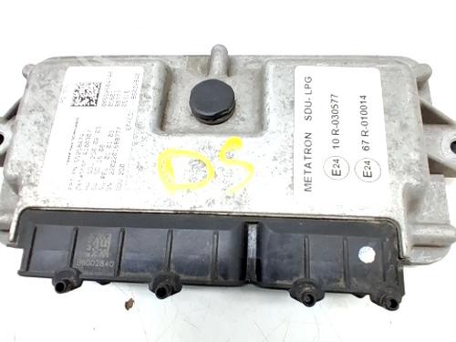 Used Engine control unit (ECU) FIAT PANDA (312_, 319_) 1.2 (312PXA1A) (69 hp) 31011614
