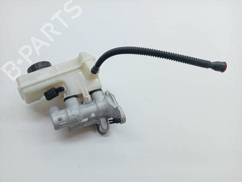 Used Brake master cylinder AUDI A3 Sportback (8VA, 8VF) 1.4 TFSI (125 hp) 23342527