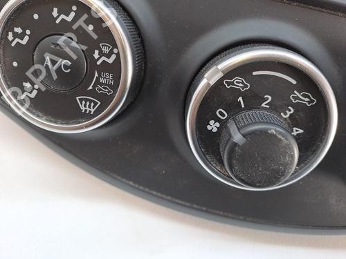 Climate control TOYOTA YARIS (_P13_) 1.3 (NSP130_, NSP130) | BP24171998I5 