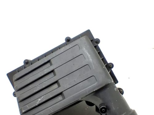 Used Air filter box VW GOLF VII (5G1, BQ1, BE1, BE2) 1.6 TDI (115 hp) 32106084