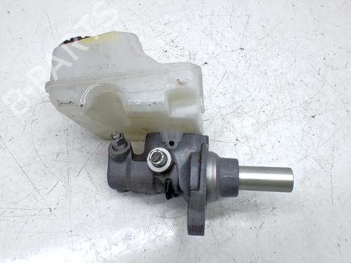 brake-master-cylinder-smart-forfour-hatchback-453-2014-32257358 main image