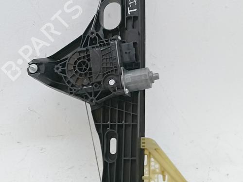 Elevador vidro trás esquerdo Elevador vidro trás esquerdo RENAULT 5 E-Tech 120 (122 hp) 39740275 39740275