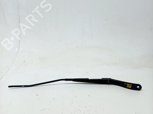 front-windshield-wiper-arm-opel-insignia-b-grand-sport-z18-2017-30622912 main image