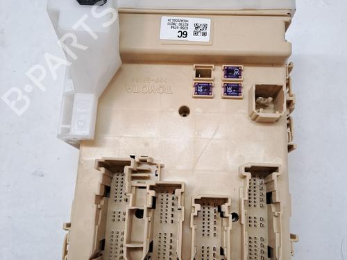 Used Fuse box LEXUS NX (_Z1_) 300h AWD (AYZ15, AYZ15_, AYZ15R) (197 hp) 26192137