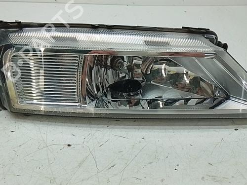 Used Right front fog light Right front fog light 36666178 36666178