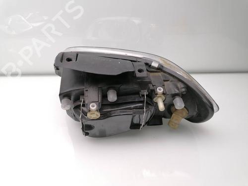Used Right headlight SEAT CORDOBA Vario (6K5) 1.4 i (60 hp) 23937494