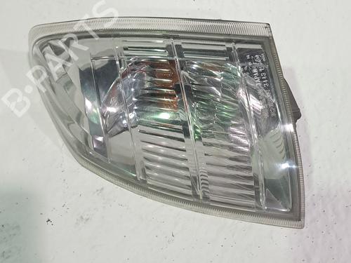 Used Left front indicator NISSAN X-TRAIL I (T30) 2.2 Di 4x4 (114 hp) 26544475