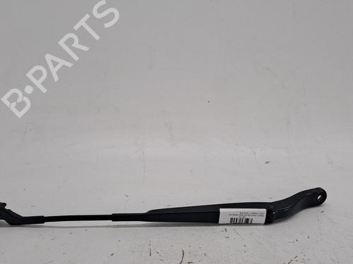 Used Front windshield wiper arm OPEL CORSA F (P2JO) 1.2 MHEV (101 hp) 28163885