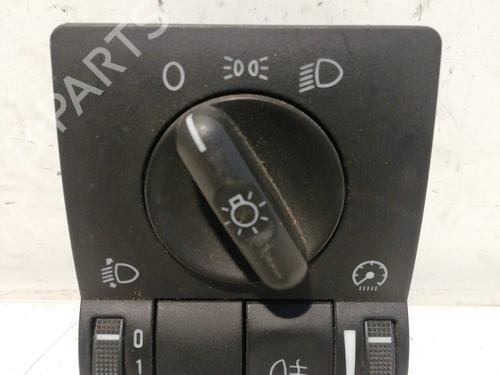 Used Headlight switch OPEL CORSA C (X01) 1.2 (F08, F68) (75 hp) 25460069