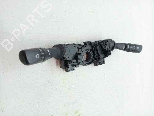 Used Switch TOYOTA AURIS (_E18_) 1.4 D-4D (NDE180_, NDE180R) (90 hp) 23353481