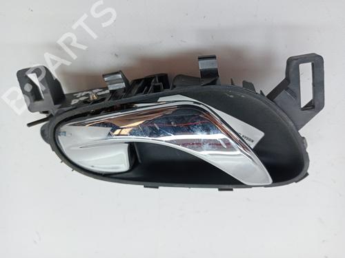 Høyre bak invendig håndtak NISSAN QASHQAI II SUV (J11, J11_) 1.5 dCi (116 hp) 23343578