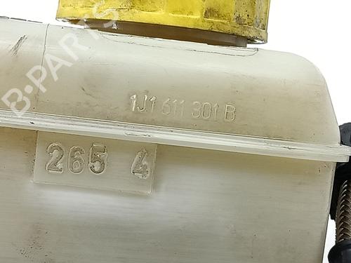 Brake master cylinder VW BORA I (1J2) 1.4 16V | BP26538439M77