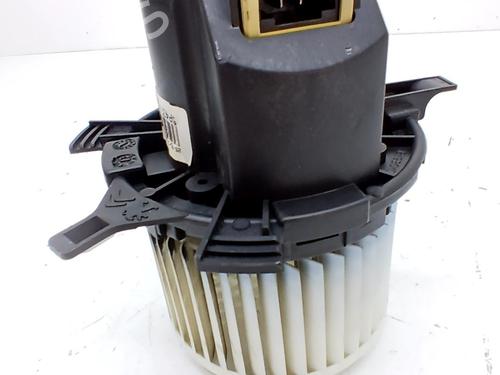 Used Heater blower motor Heater blower motor CITROËN C-ELYSEE (DD_) 1.6 BlueHDi 100 (99 hp) 34114898 34114898